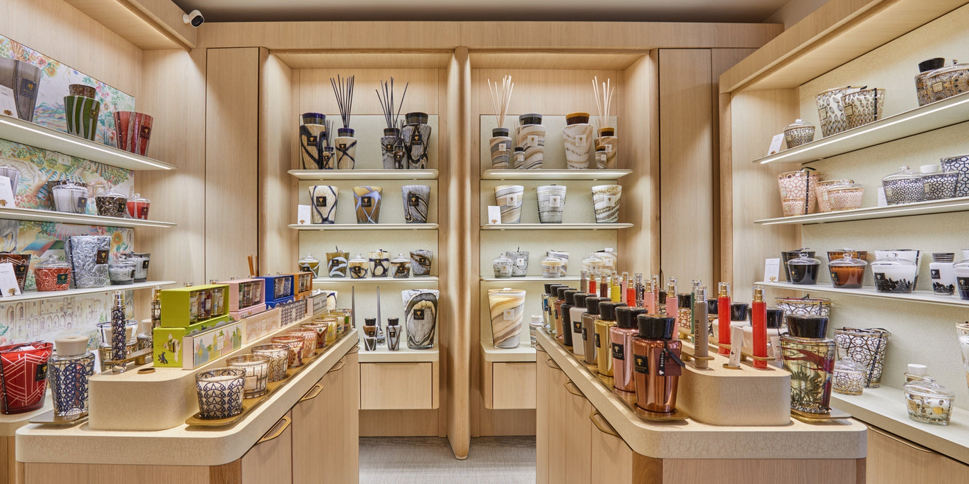 Paris XVII Flagship Store