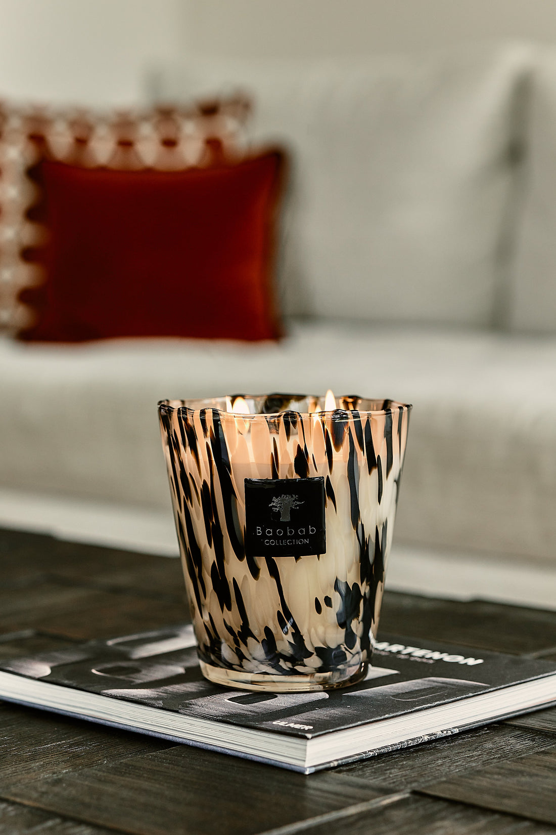 VELA PEARLS BLACK