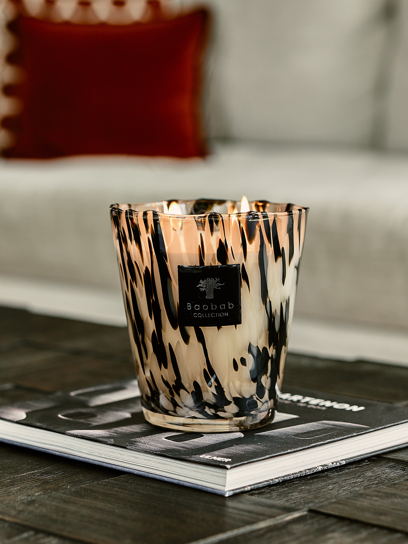 SCENTED CANDLE PEARLS BLACK