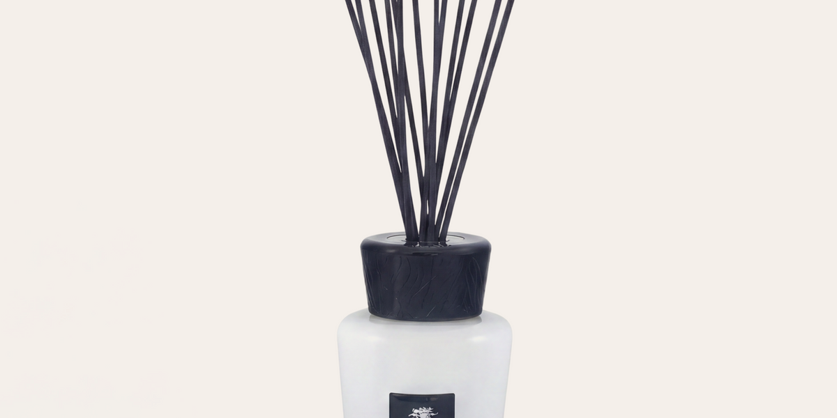 DIFFUSER FEATHERS TOUAREG • Baobab Collection Inc