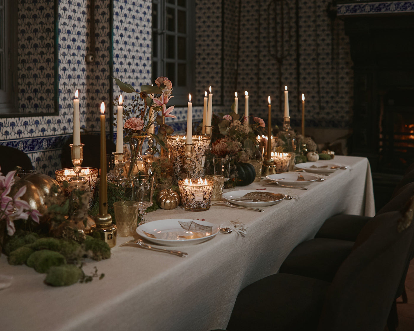 A CHRISTMAS TABLE AT CHÂTEAU DE MILLEMONT