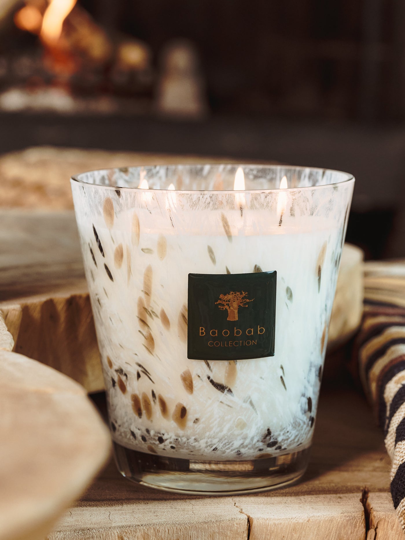 SCENTED CANDLE HALONA WHITE WORLD