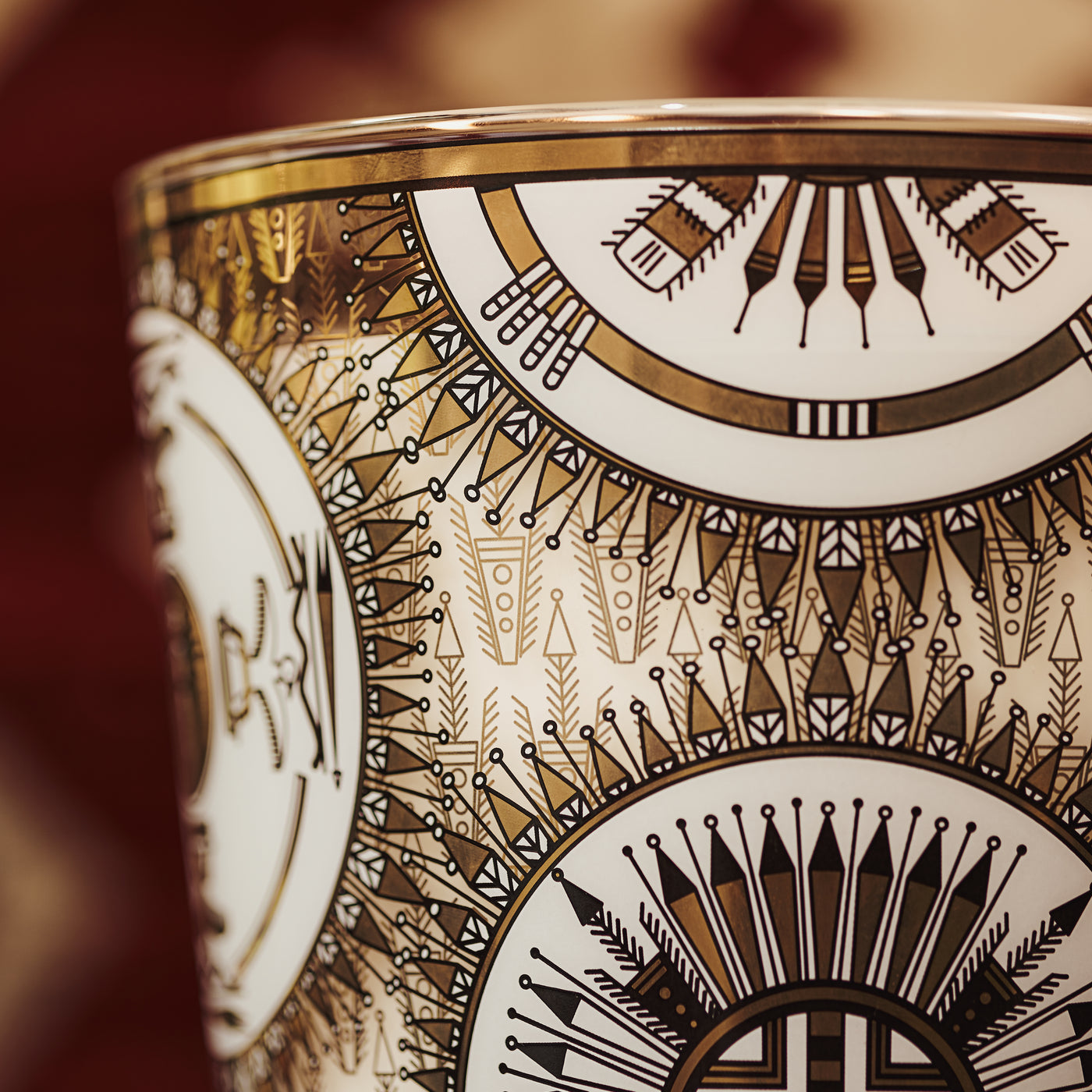 <p>Drawn in 24-carat gold</p>