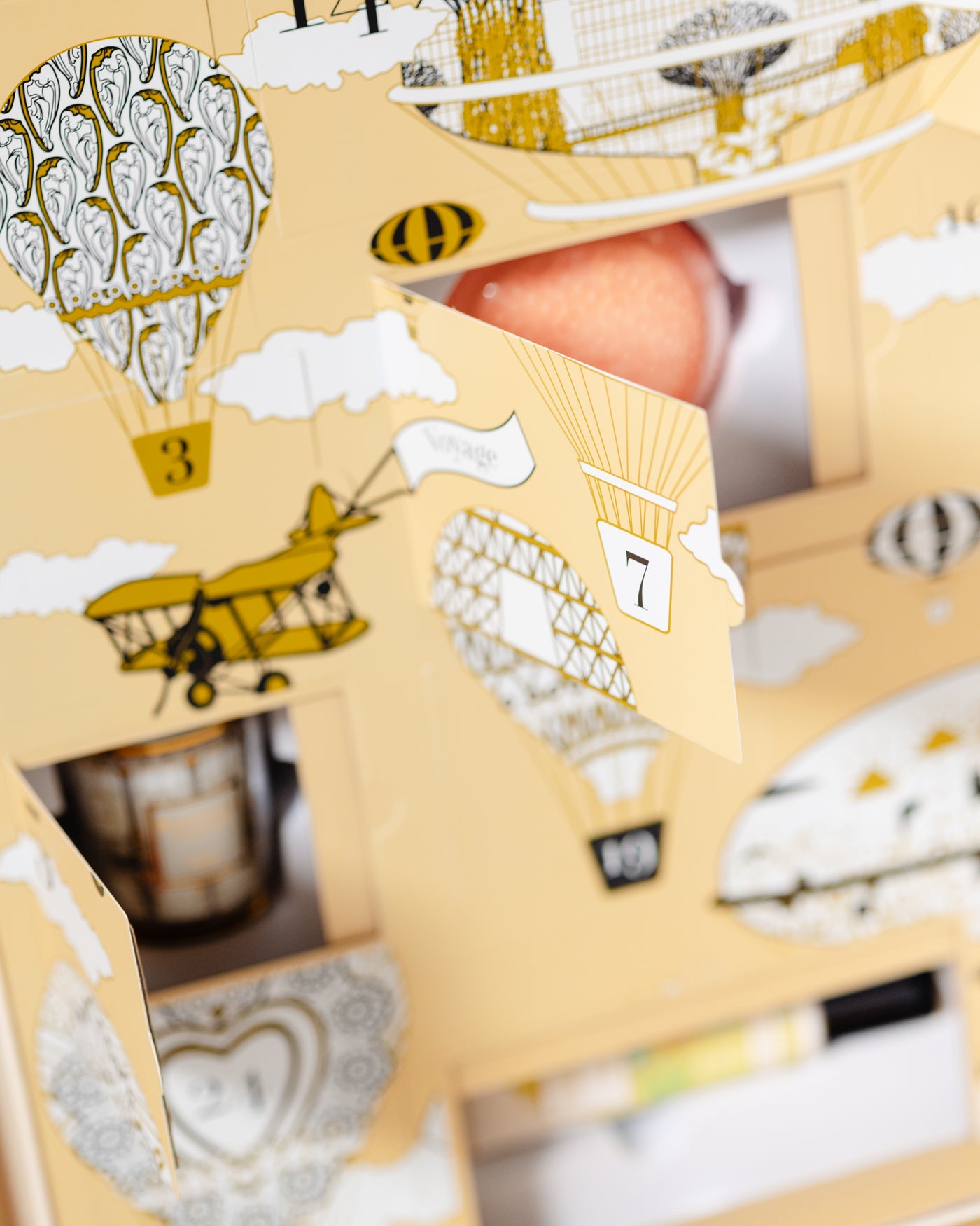 ADVENT CALENDAR VOYAGE EXTRAORDINAIRE