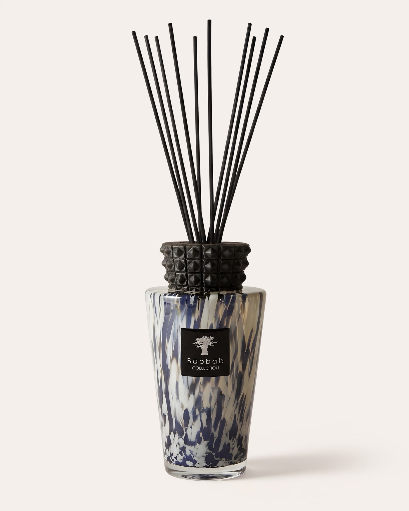 TOTEM PEARLS BLACK 169 fl oz / 5L