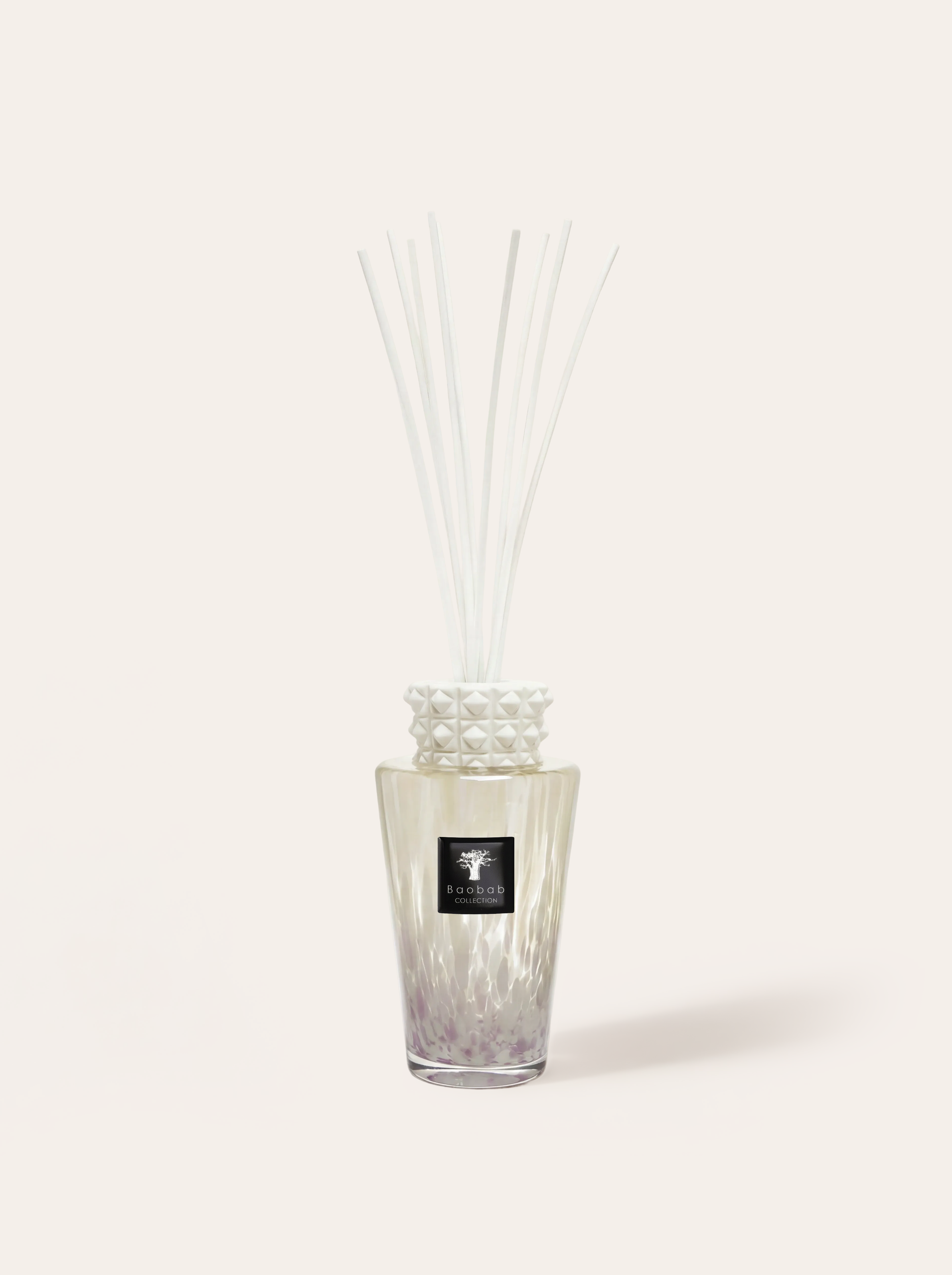 TOTEM WHITE PEARLS • Baobab Collection Inc